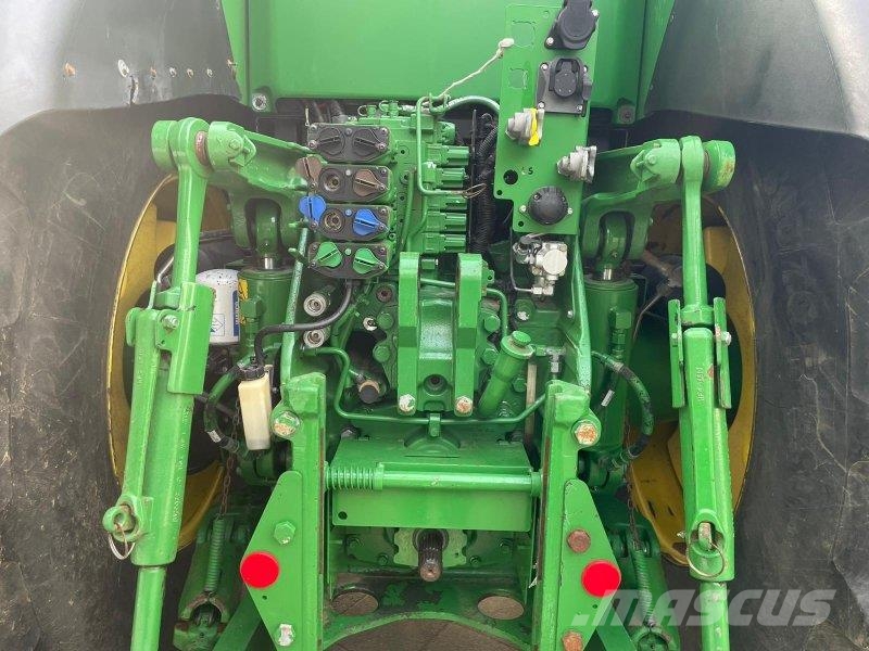 John Deere 8400R 8400 R Traktorit
