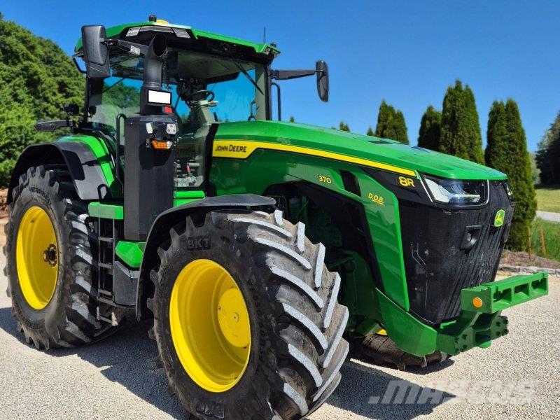 John Deere 8R 370 Traktorit