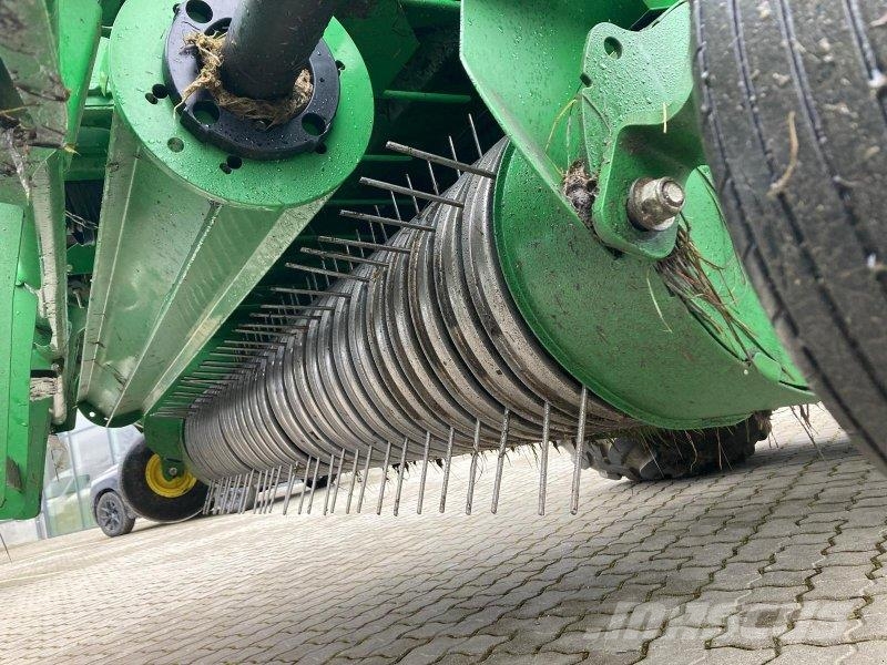 John Deere C441 R Ranghinatori