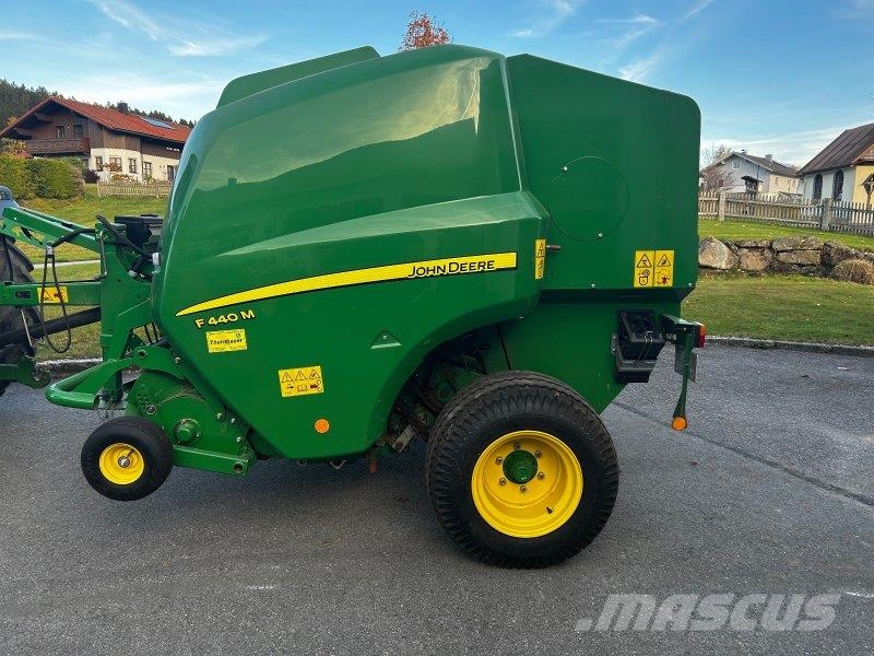 John Deere F440 M Prese/balirke za četvrtaste bale