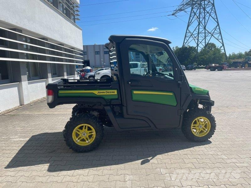 John Deere Gator XUV 865M ATV