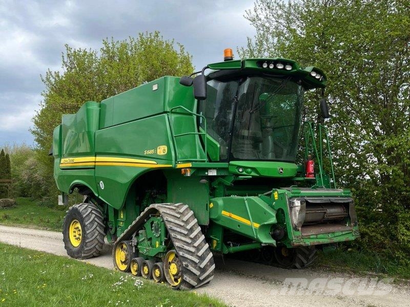 John Deere S685 i Ceifeiras debulhadoras