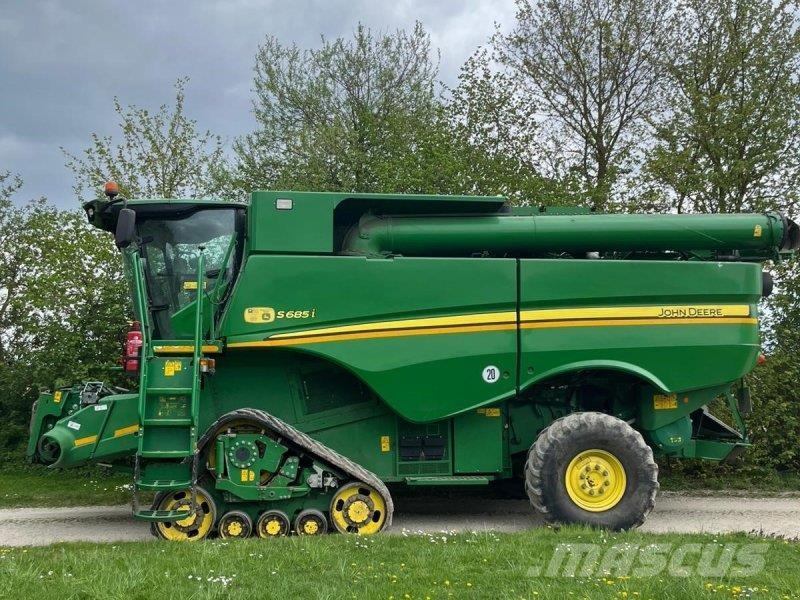 John Deere S685 i Ceifeiras debulhadoras