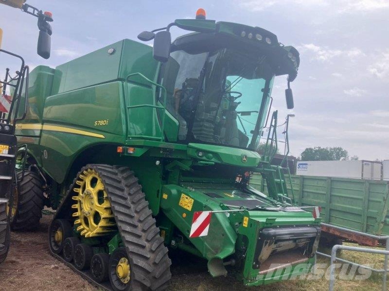 John Deere S780 Combine harvesters