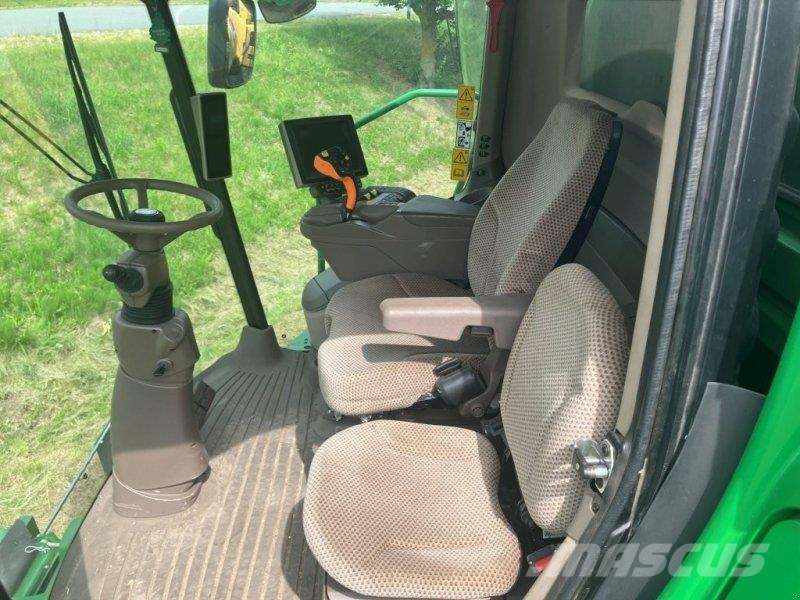 John Deere S780 Combine harvesters