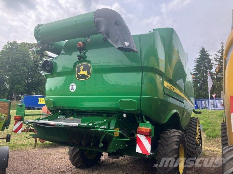 John Deere S780 Combine harvesters