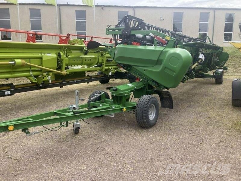 John Deere S780 Mähdrescher