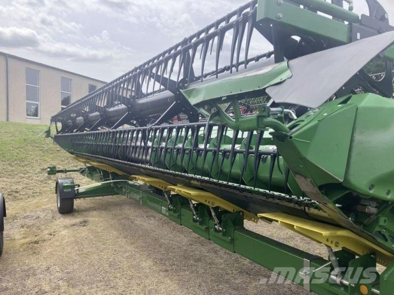 John Deere S780 Mähdrescher