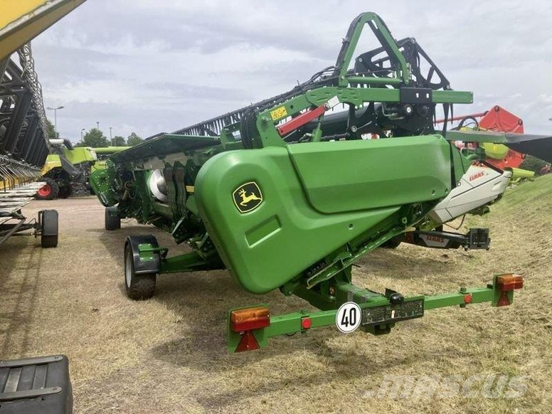 John Deere S780 Mähdrescher