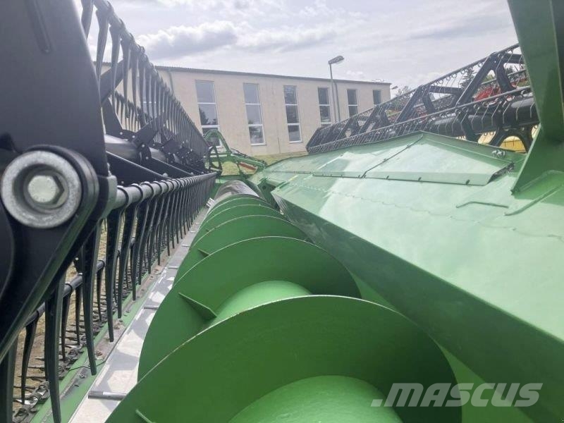 John Deere S780 Mähdrescher