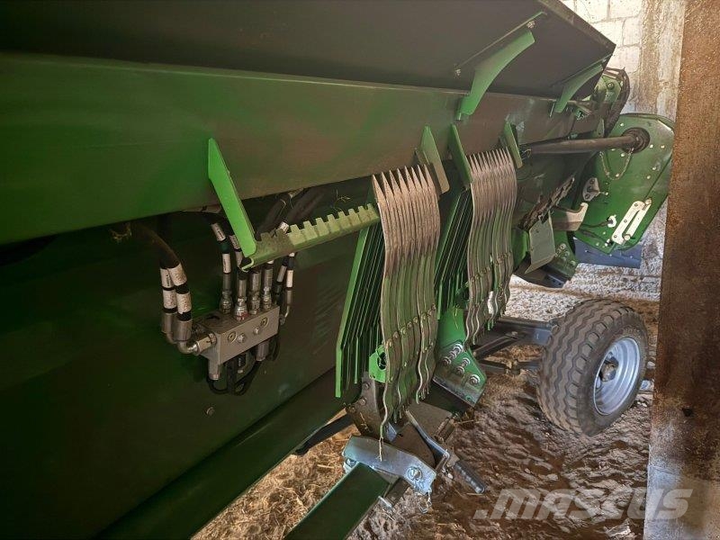 John Deere S785 inkl. 735X Schneidwerk Mähdrescher