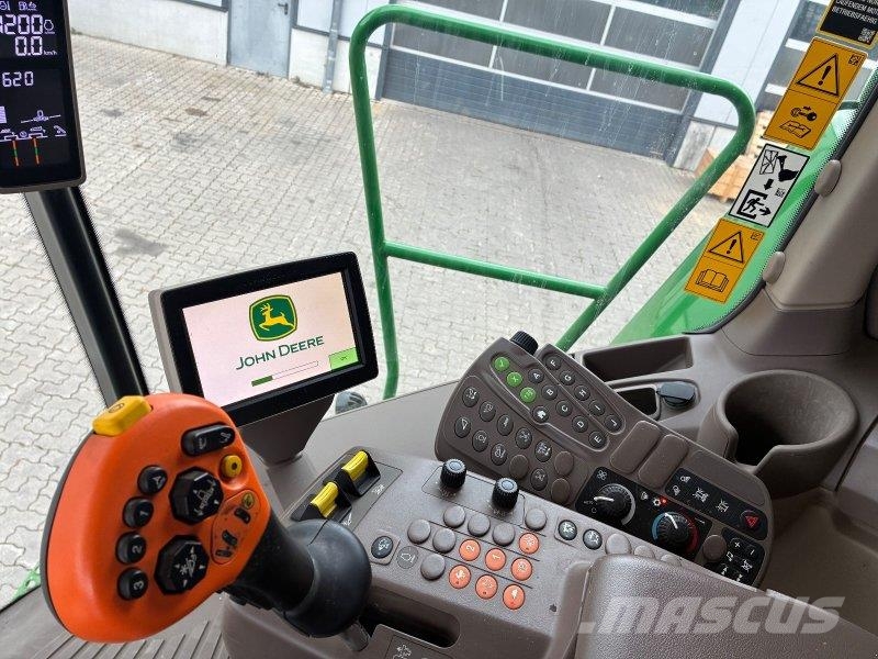 John Deere T 560 i Kombajni
