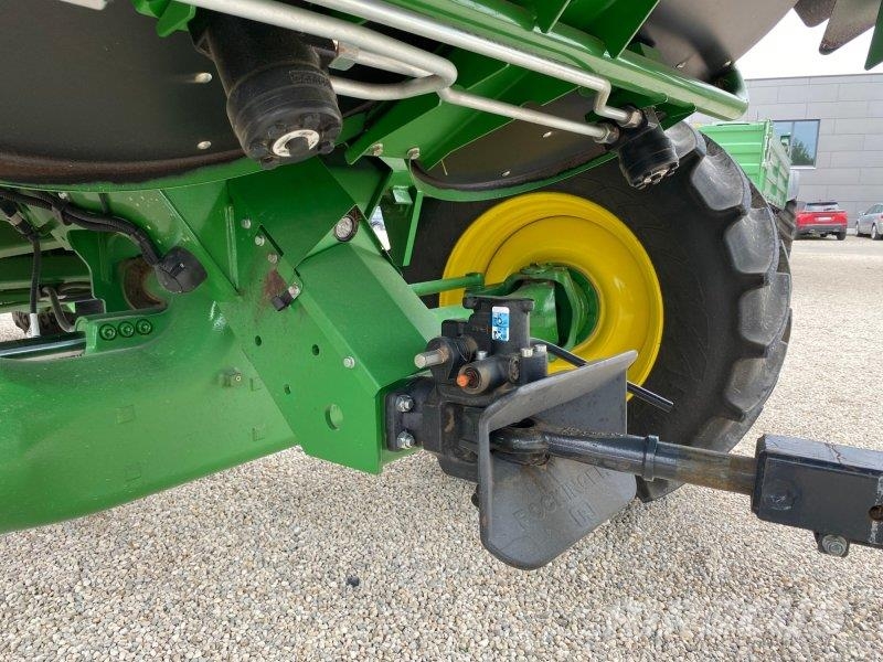 John Deere T550i HM Mietitrebbiatrici