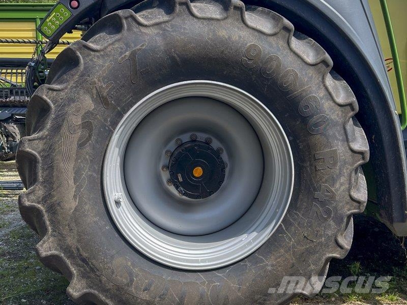 Krone BiG X 780 Zāles smalcinātāji