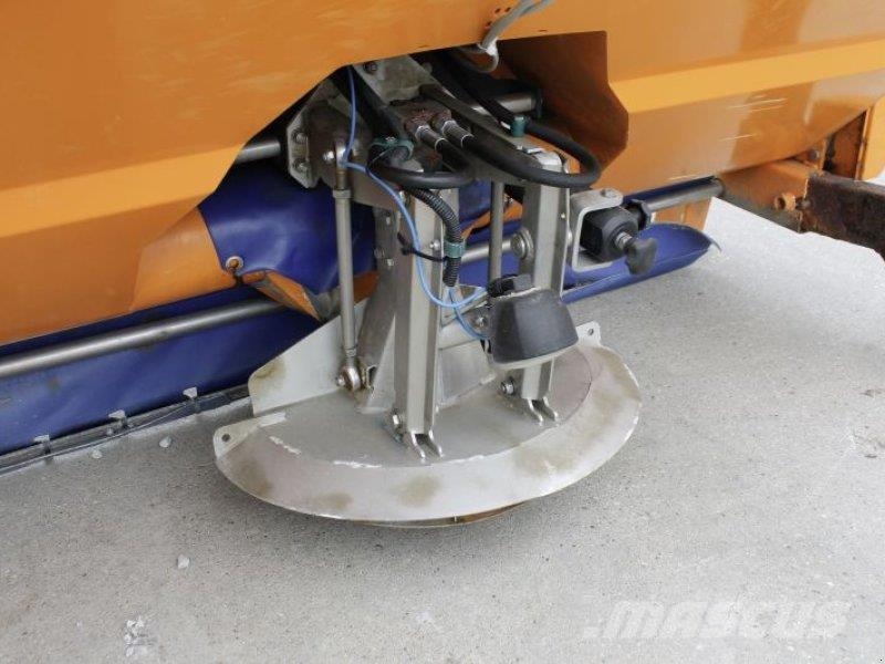 Kugelmann DUPLEX 1,10 معدات نشر الرمال والملح