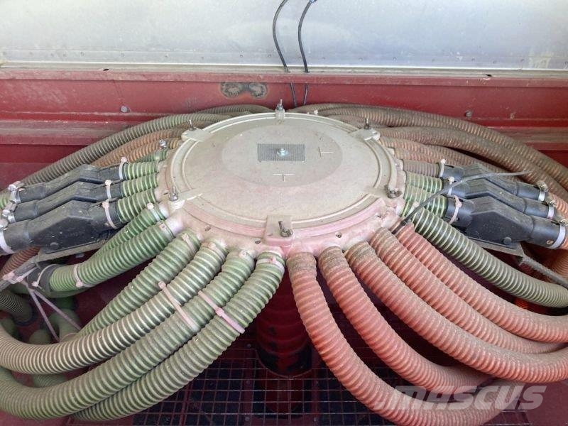 Kuhn CD 400 + ACCORD SÄCOMPACTOR Drills
