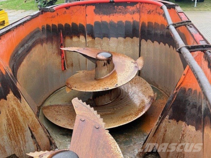 Kuhn EUROMIX I 2580 ملقمات خلاط