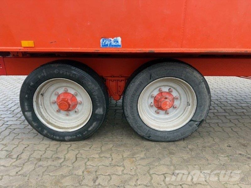 Kuhn EUROMIX I 2580 ملقمات خلاط