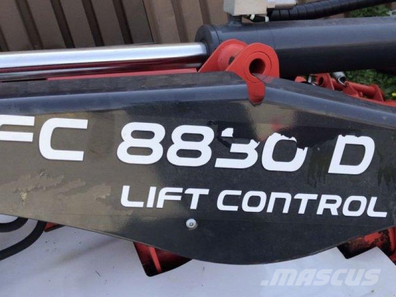 Kuhn FC 8830 D-FF جزازات