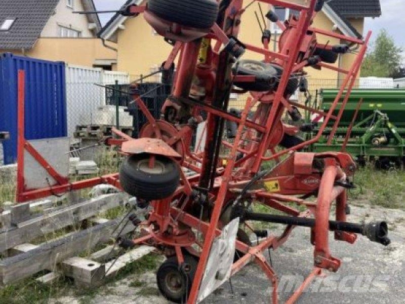 Kuhn GF 7601 MH DIGIDRIVE مكابس وميبسات التبن