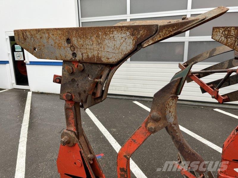 Kuhn HV 575 PREISREDUZIERT Arados convencionais