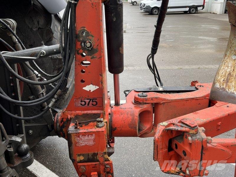 Kuhn HV 575 PREISREDUZIERT Arados convencionais