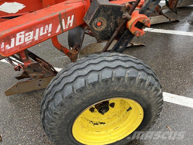 Kuhn HV 575 PREISREDUZIERT Arados convencionais