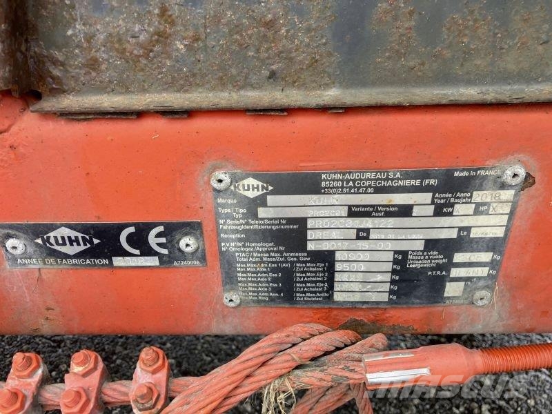 Kuhn PROFILE 14.2 CS Fullfodervagnar