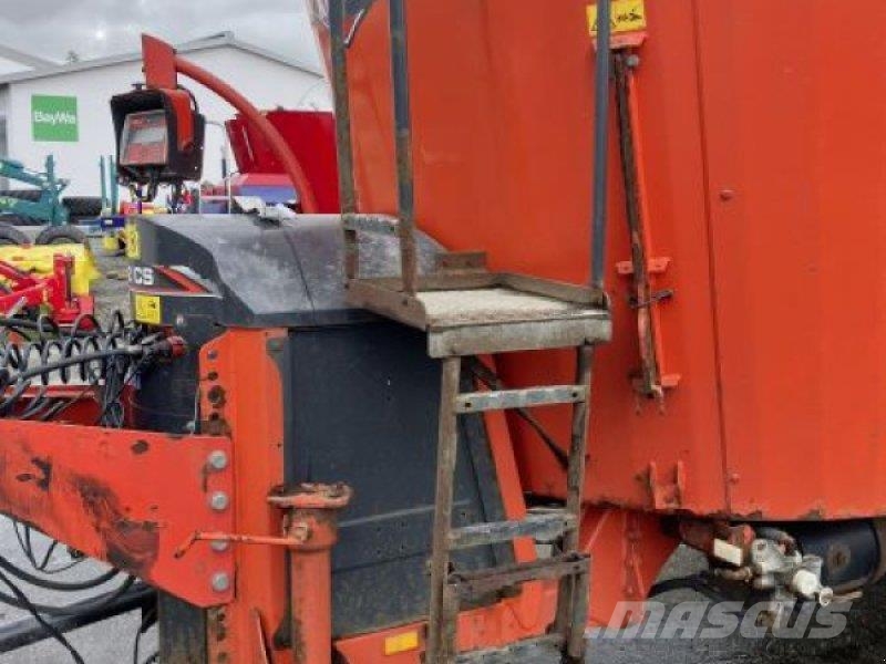 Kuhn PROFILE 14.2 CS Fullfodervagnar