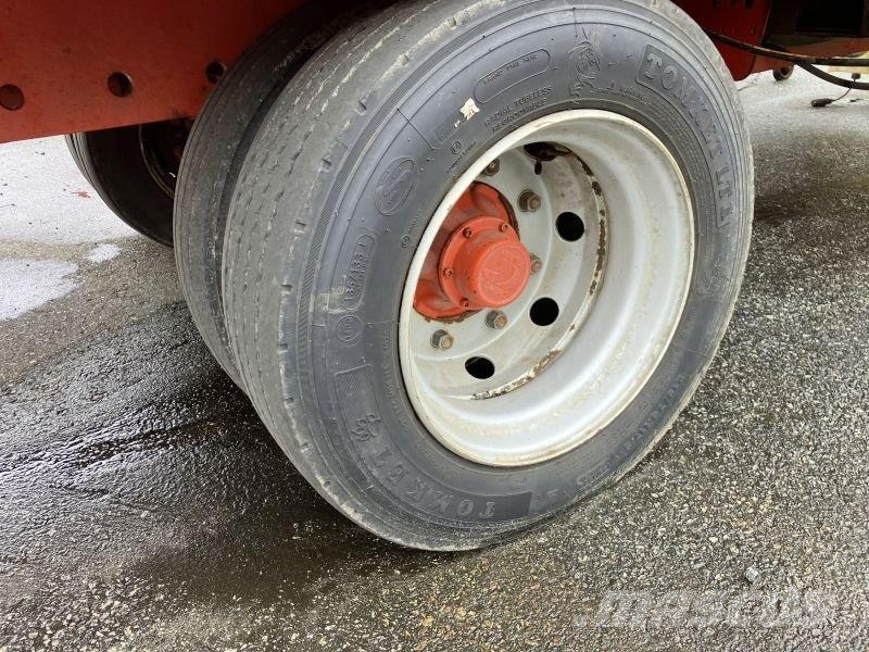 Kuhn PROFILE 14.2 CS Fullfodervagnar