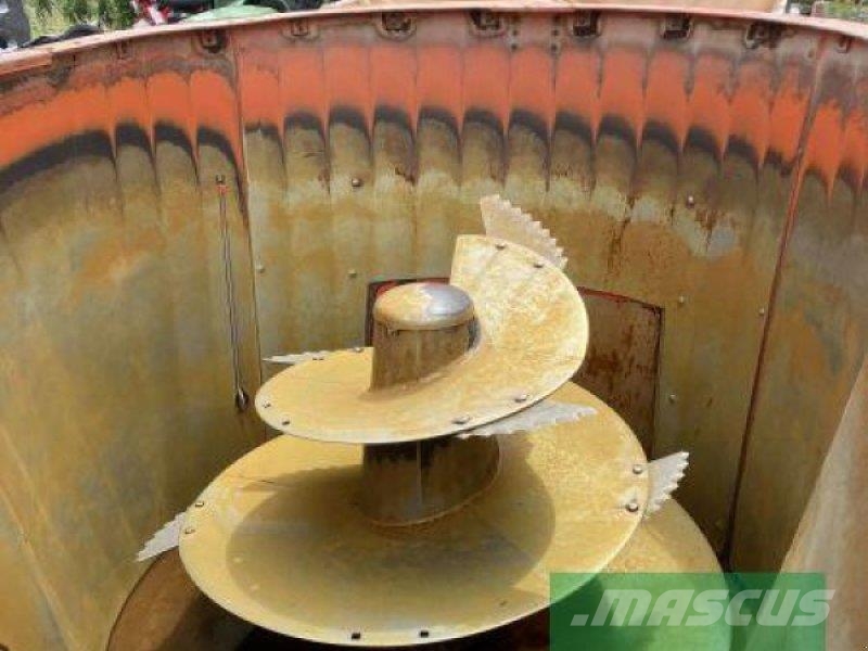 Kuhn PROFILE 14.2 CS Mešalne hranilnice