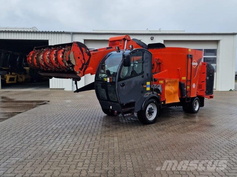 Kuhn SPV 12 POWER Fullfodervagnar