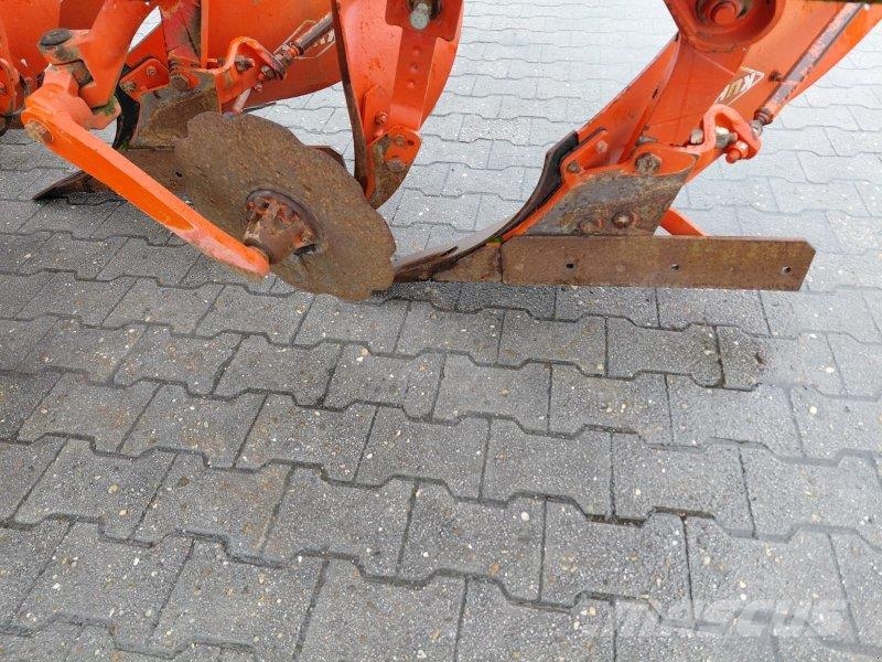 Kuhn Vari-Master 153 Arados convencionais