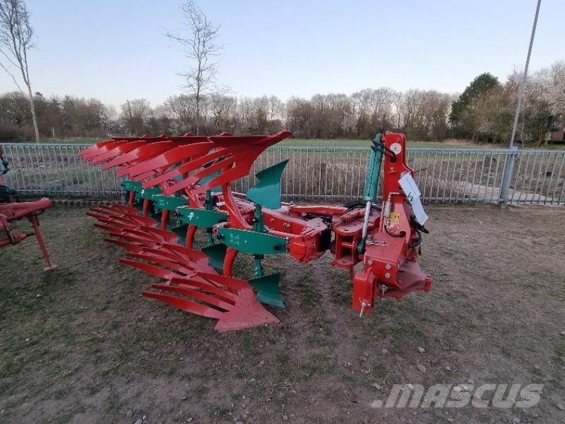Kverneland 3300 S コンベンショナルプラウ