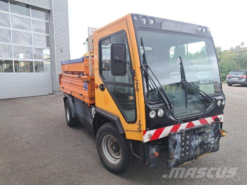 Ladog T1550T + Kugelmann Salzstreuer Tweewielige tractoren en cultivatoren