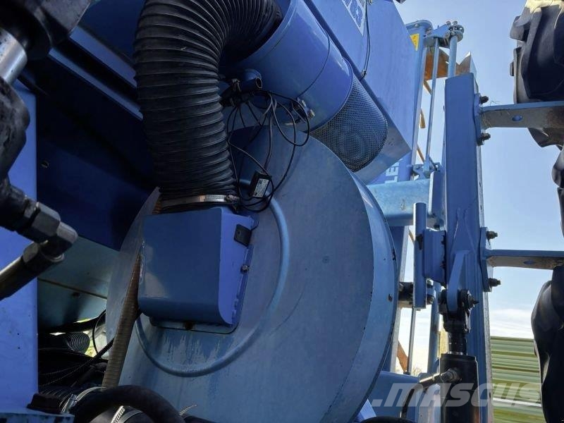 Lemken COMPACT SOLITAIR 9/600 KK Drillmaschinenkombination