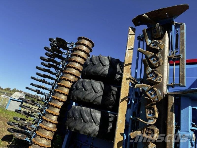 Lemken COMPACT SOLITAIR 9/600 KK Drillmaschinenkombination