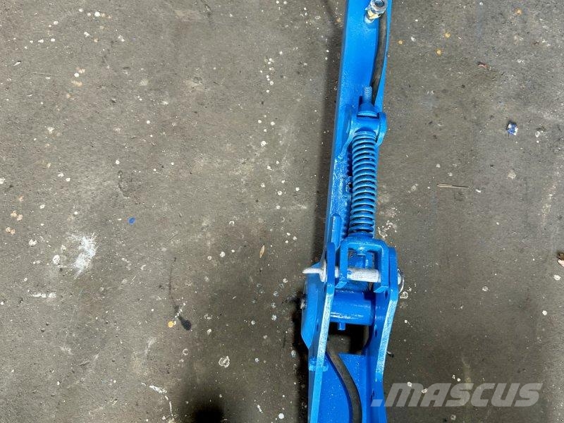Lemken Packerarm ملحقات أخرى للجرارات