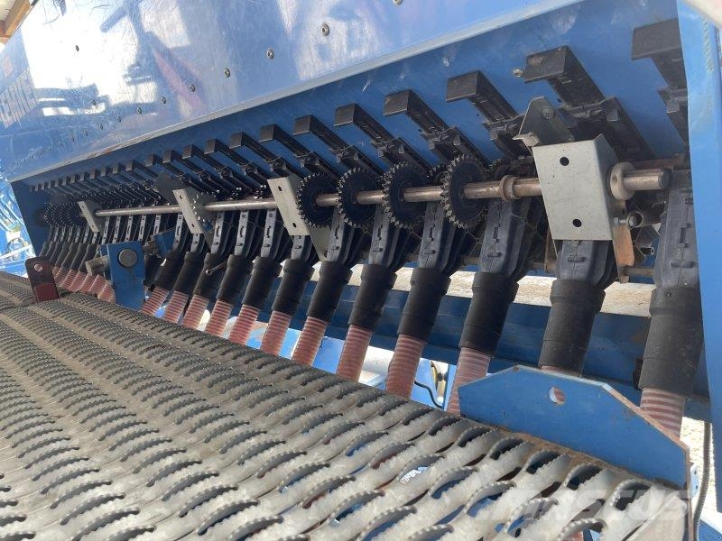 Lemken Zirkon 7/300 + Saphir 7/300 مثاقيب مدمجة
