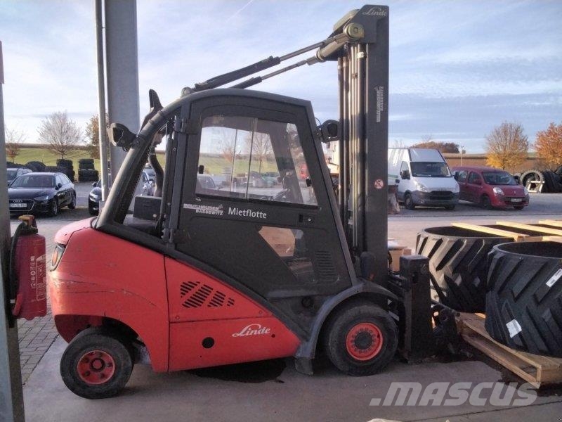Linde H30D Maastikutõstukid