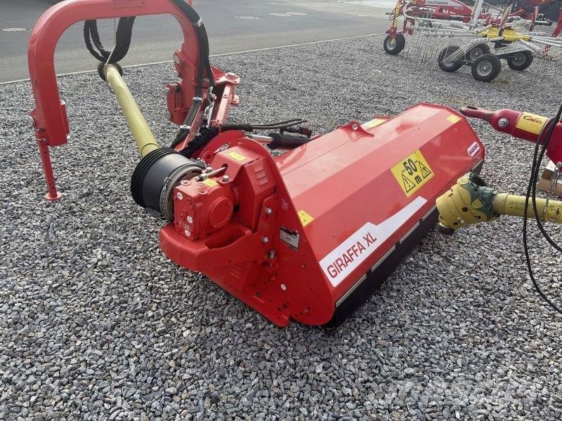 Maschio GIRAFFA XL 210 SE MASCHIO MULC 牧草收穫機