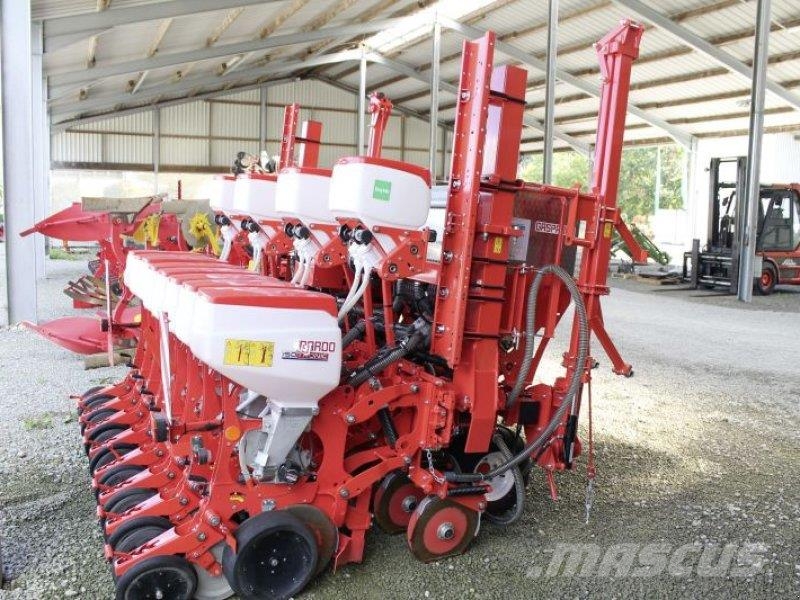 Maschio MAGA 8 Isotronic Muut kylvö- ja istutuskoneet sekä lisävarusteet