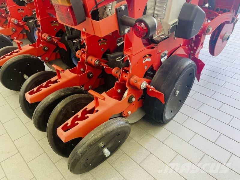 Maschio MTE-R 300 6-REIHIG BB-XL ISOTR Ostale mašine i oprema za setvu i sadnju