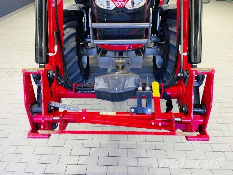 Massey Ferguson 4708 M ESSENTIAL Ciągniki rolnicze