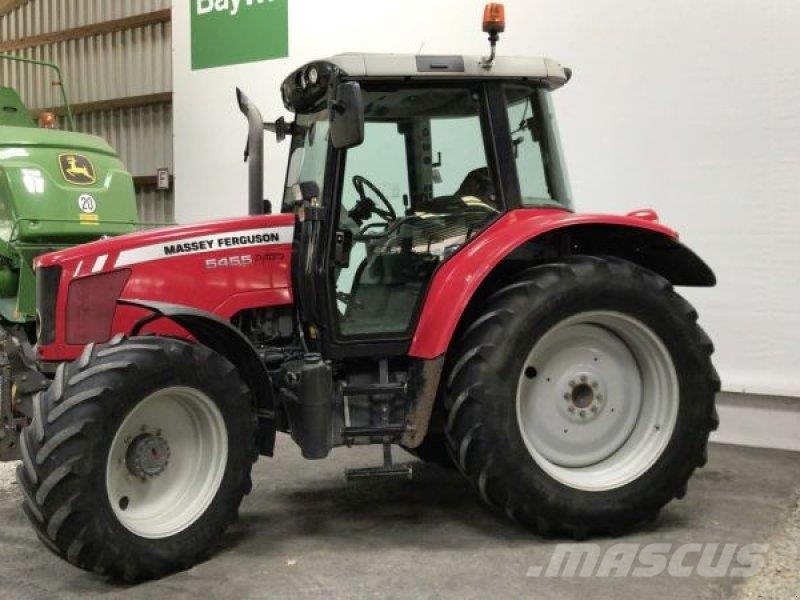 Massey Ferguson 5455 DYNA-4 Traktorit