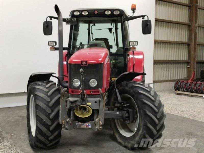 Massey Ferguson 5455 DYNA-4 Traktorit