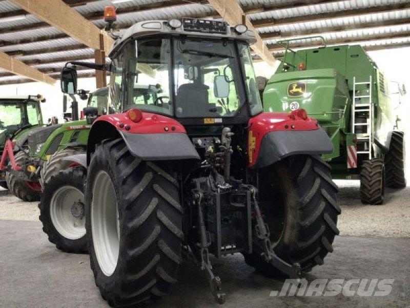 Massey Ferguson 5455 DYNA-4 Traktorit
