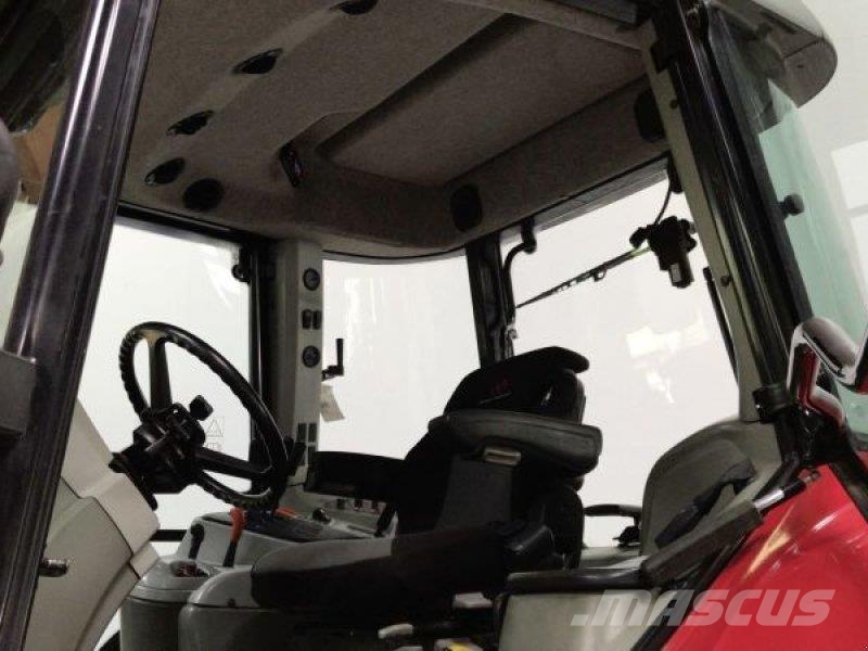 Massey Ferguson 5455 DYNA-4 Traktorit