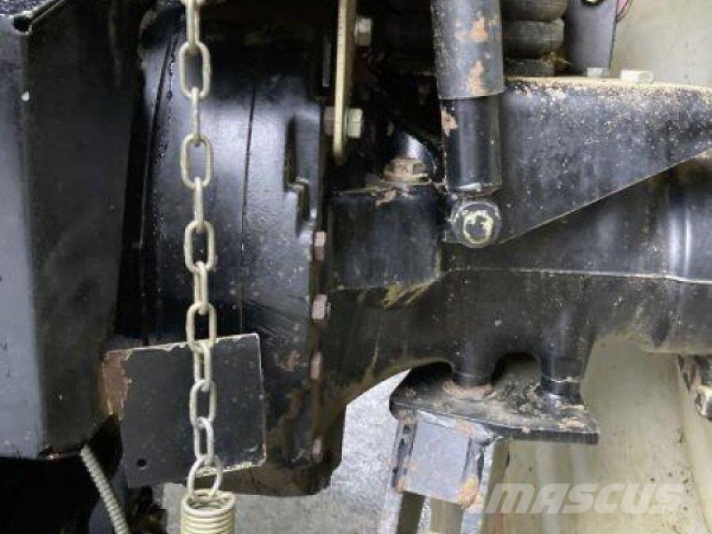 Massey Ferguson 7480 DYNA-VT الجرارات