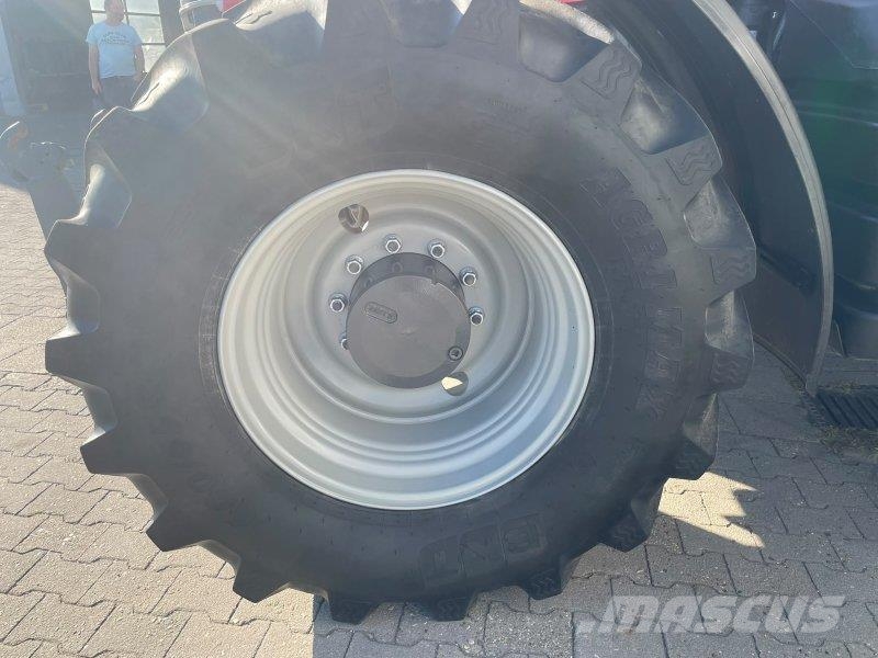 Massey Ferguson 7722S Tractoren